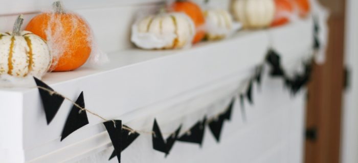DIY: A Cute Halloween Banner for your Mantle