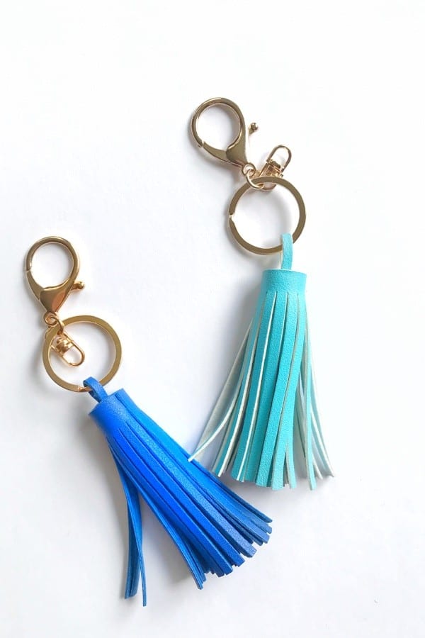 DIY Leather Tassel Keychain You Can Make In 5 Minutes - Decor Hint