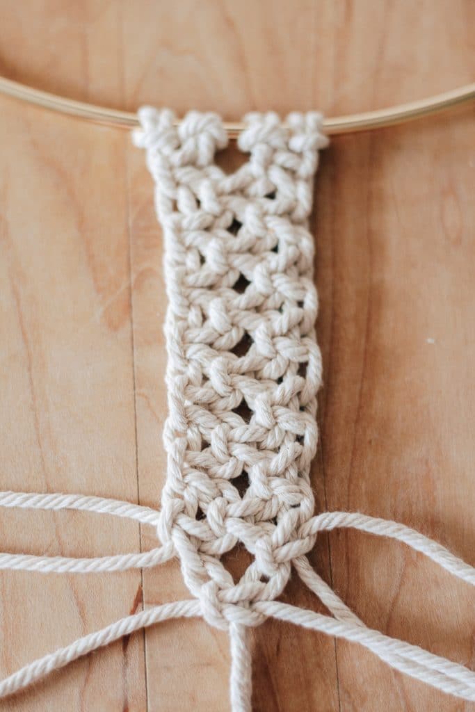 Learn how to make basic macrame knots with this step by step guide.Â Â #macrame #diy #crafts #tutorial