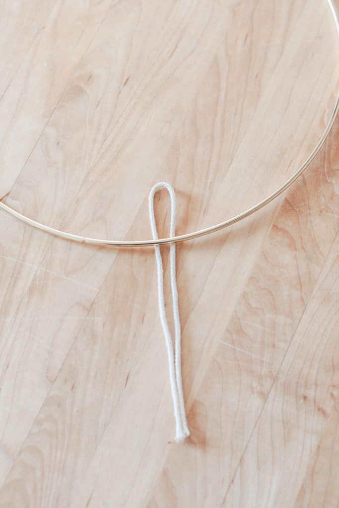 Basic Macrame Knots + Printable Macrame Knots PDf - Decor Hint How to Make a Lark's Head Knot