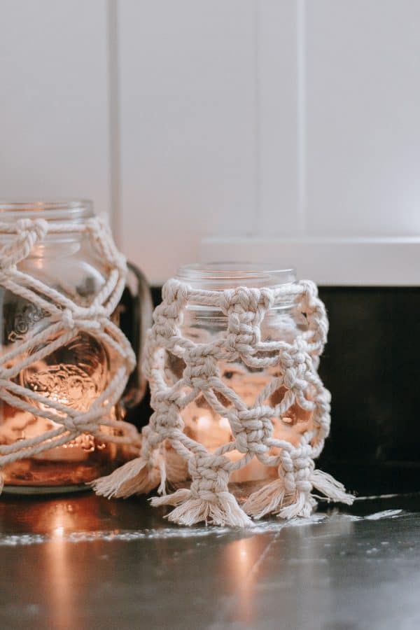 Make these macrame mason jars.  A quick DIY! #Macrame #macrameknots # macramediy