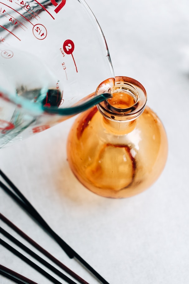 We test the best homemade reed diffuser oil recipes • Craft Invaders