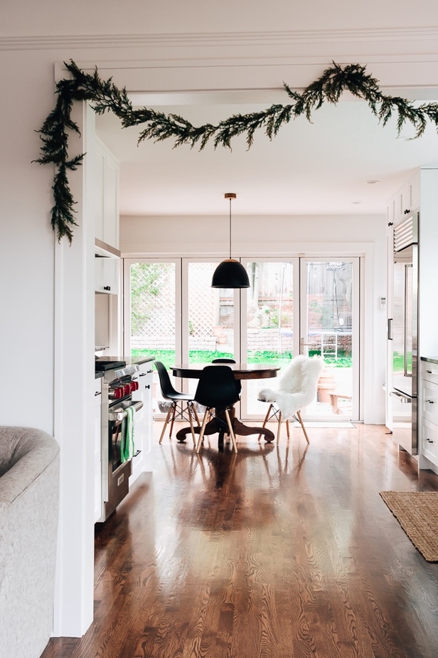 How To Hang Garland Without Nails Or Damage
