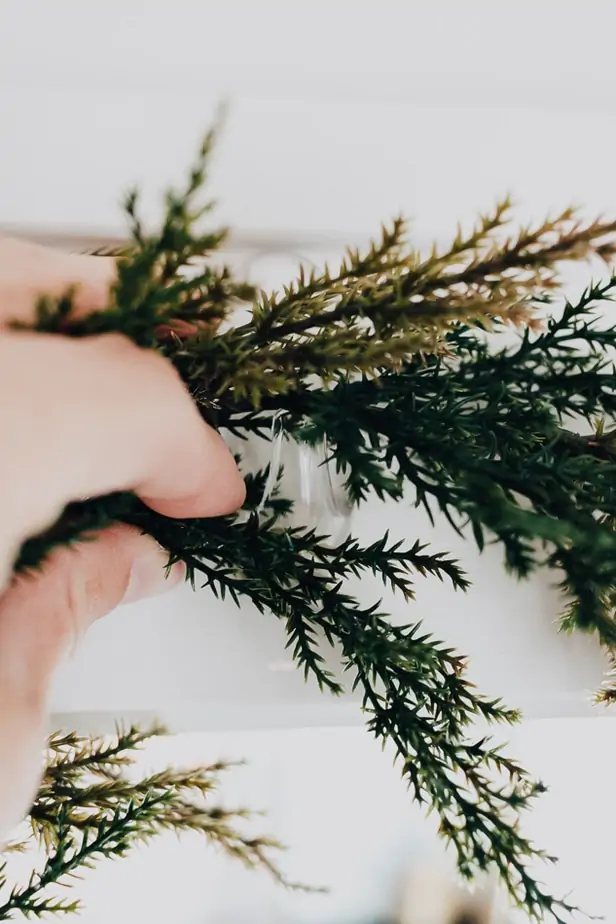 how-to-hang-garland-without-nails-or-damage