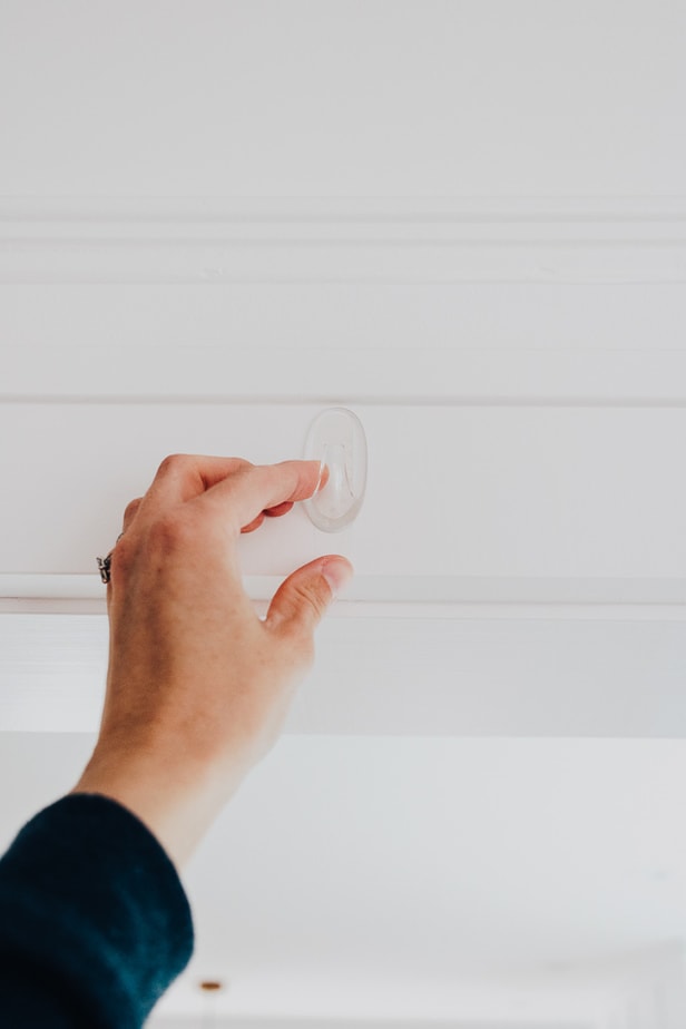 How To Hang Garland Without Nails Or Damage