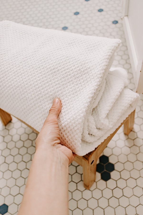 Use white fluffy towels in your bathroom