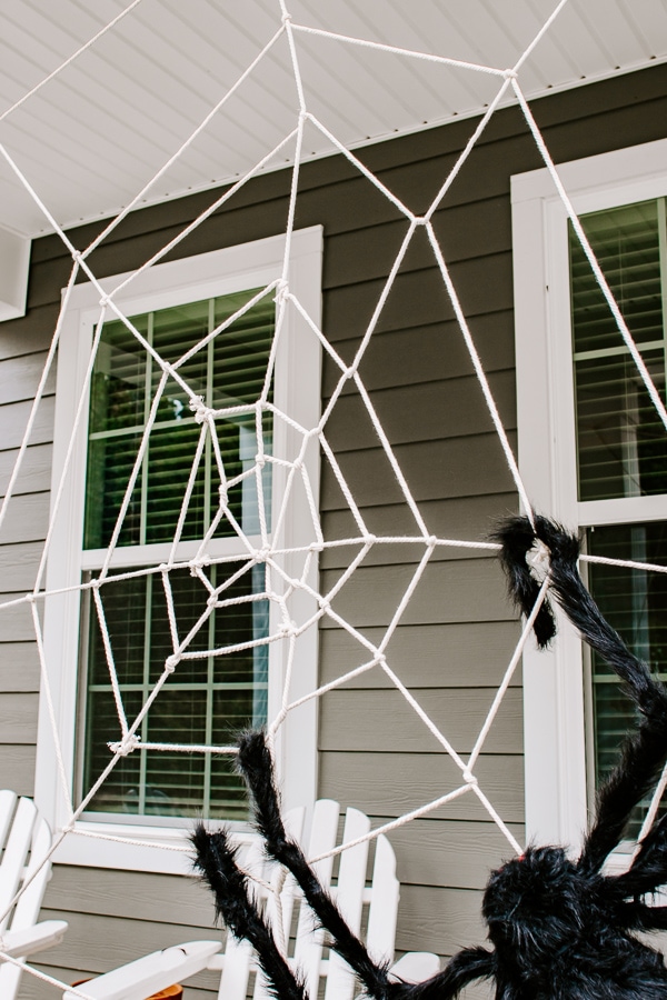 Giant Yarn Spider Web - MADE EVERYDAY