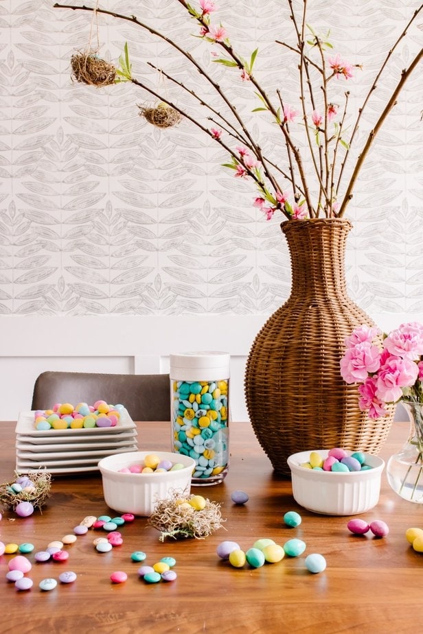 DIY Easter Tree with My M&M's - DecorHint DIY Easter Tree with little handmade bird nests - with M&M candies as the eggs.