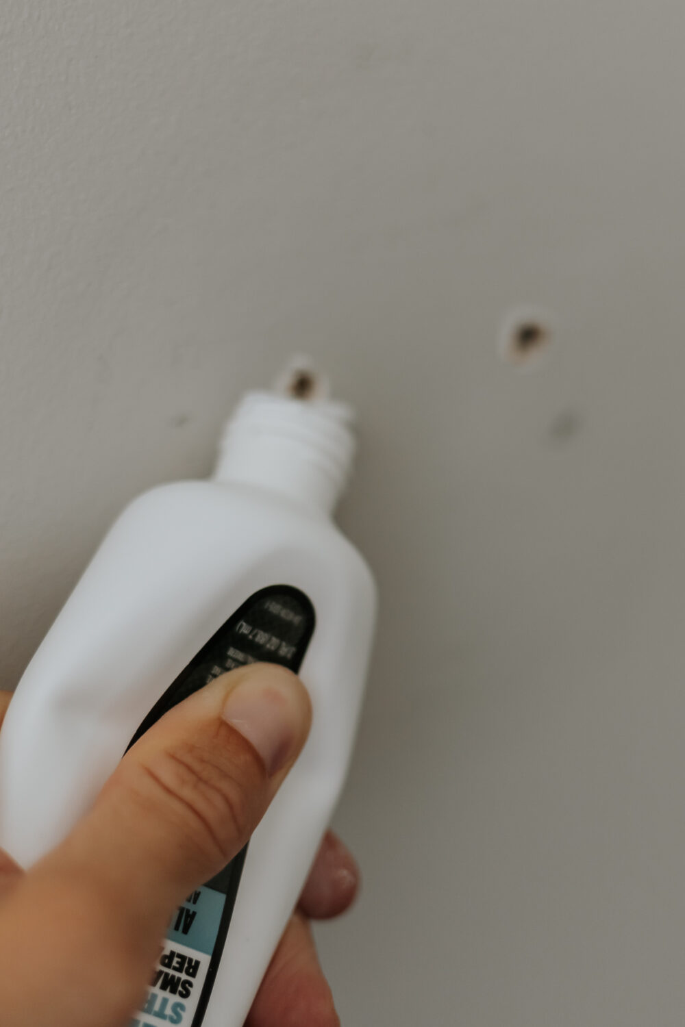 how to fill nail holes in wall - my easy all in one tool!