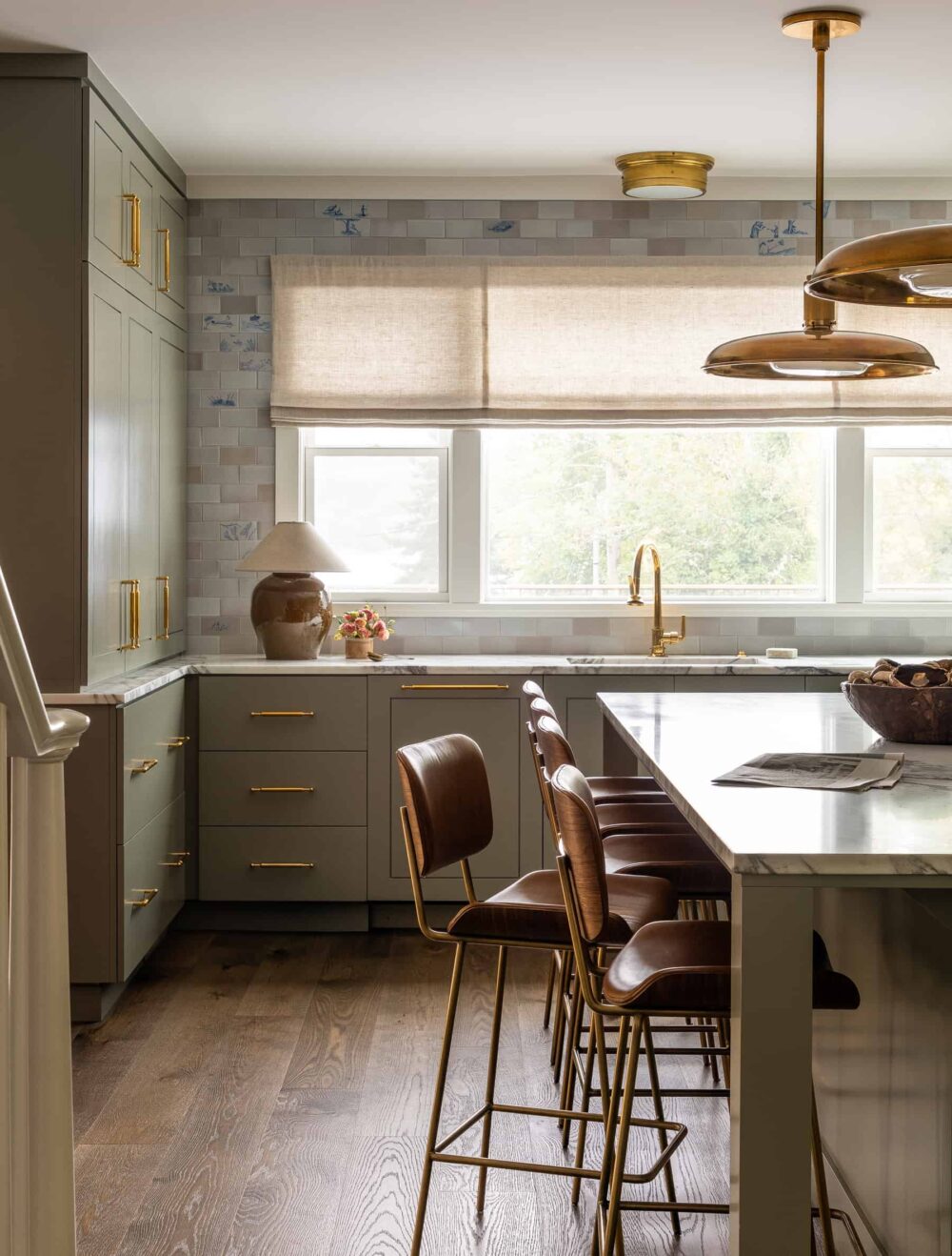 Have you Considered a Table Lamp on your Kitchen Counter? - Decor Hint heidi caillier