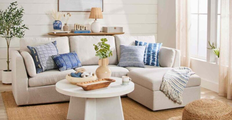 10 Fresh Coastal Decorating Ideas From California Interiors