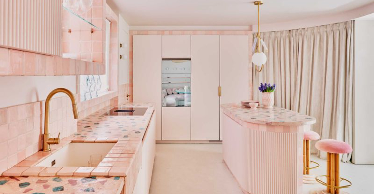 10 Furniture Colors To Ditch In 2025 And 10 That Should've Never Happened - Decor Hint 10 Furniture Colors To Ditch In 2025 And 10 That Shouldve Never Happened - Decor Hint