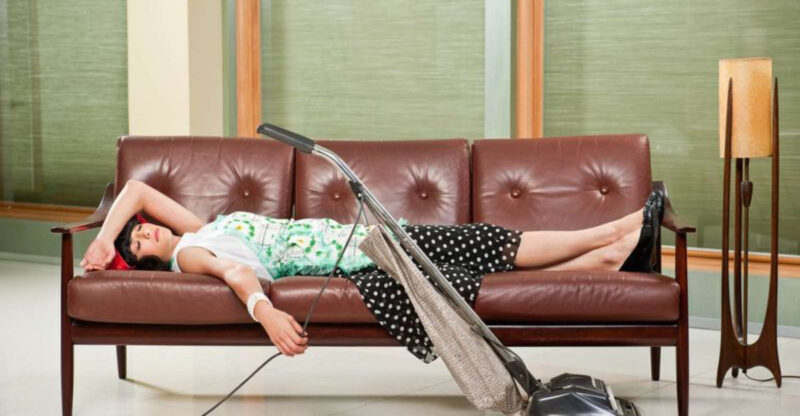 11 Mistakes To Avoid When Decluttering Your Home This Spring (What To Do Instead)
