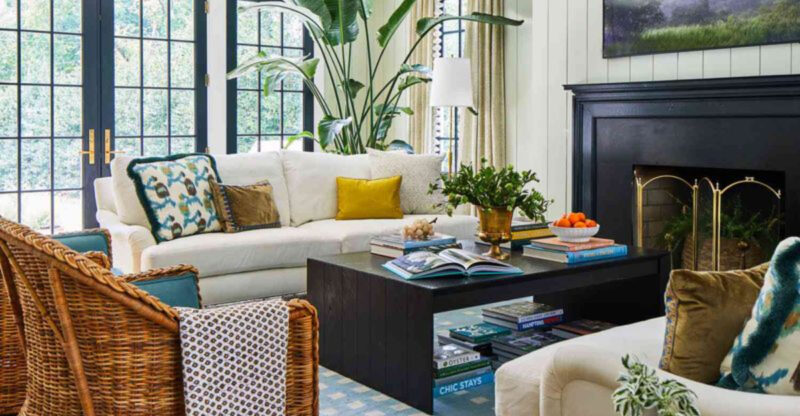 13 Living Room Elements That Bring Southern Charm To Texas Houses