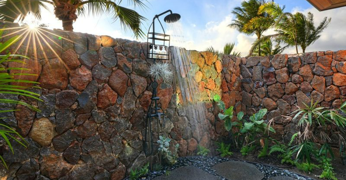 14 Tropical Garden Accents Seen Around Hawaii Villas - Decor Hint 14 Tropical Garden Accents Seen Around Hawaii Villas - Decor Hint