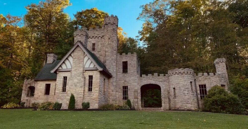 17 Industrial Era Mansions In Ohio That Became Ghostly Reminders - Decor Hint