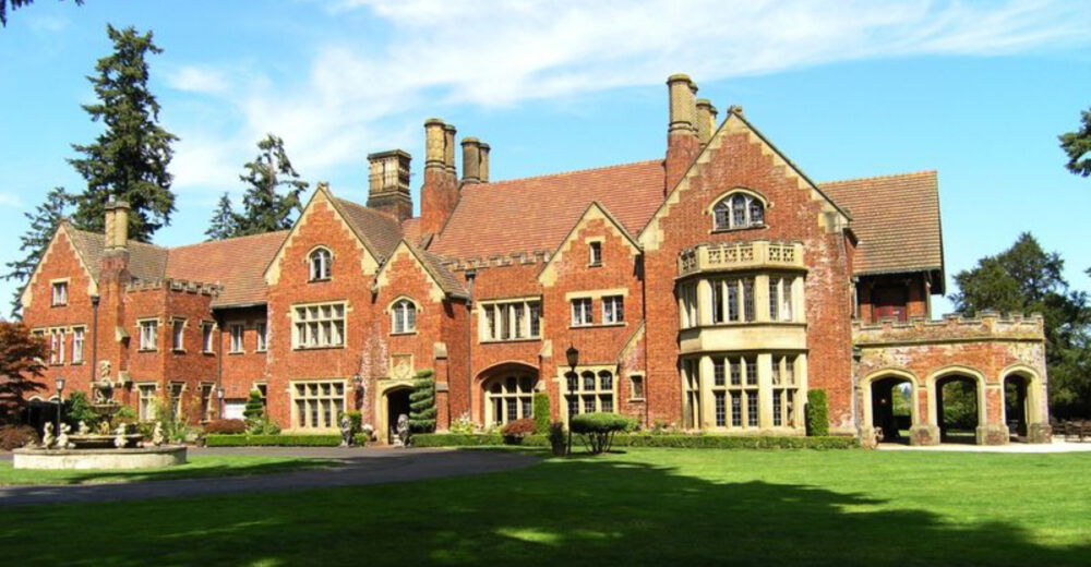 17 Majestic Ancestral Homes Forever Lost To Time - Decor Hint