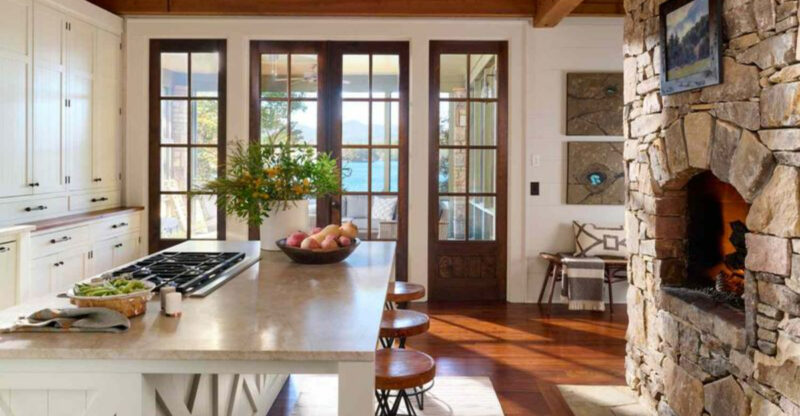 8 Kitchen Layouts That Work Wonders In Alabama Farmhouses