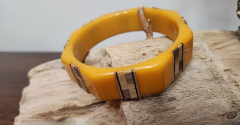 Found In Attics, Sold For Thousands: 17 1900s Antiques Worth Looking For