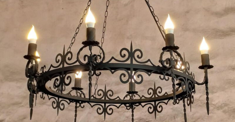 Southern Glow: Lighting Styles Found In Georgia Farmhouses