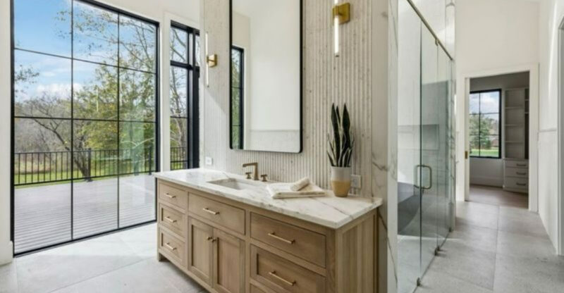 These 8 Bathroom Details Are Quietly Defining Modern Tennessee Homes