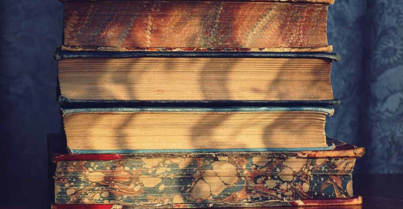 Thinking Of Selling Grandma’s Antiques? Here Are 22 Things That Could Be Worth Thousands