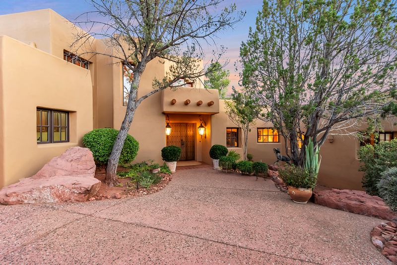8 Southwestern Entryway Ideas Inspired By New Mexico Casitas - Decor Hint - Decor Hint