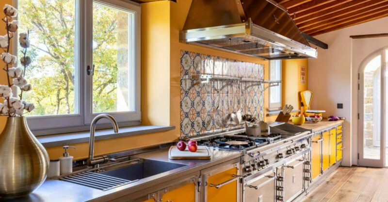10 Color Picks Wyoming Pros Say Are Out For Kitchens And 3 That Disappeared Sooner