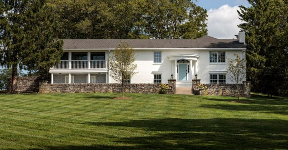 11 Country Inspired Curb Appeal Ideas From Kentucky Homes - Decor Hint