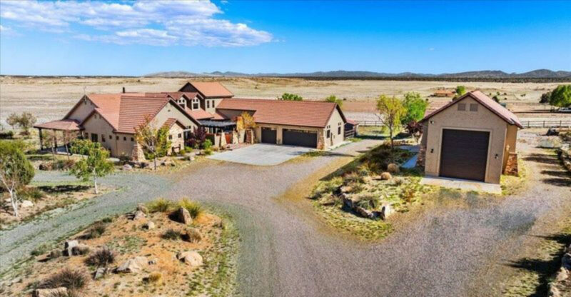 12 Arizona Homes Facing Market Challenges