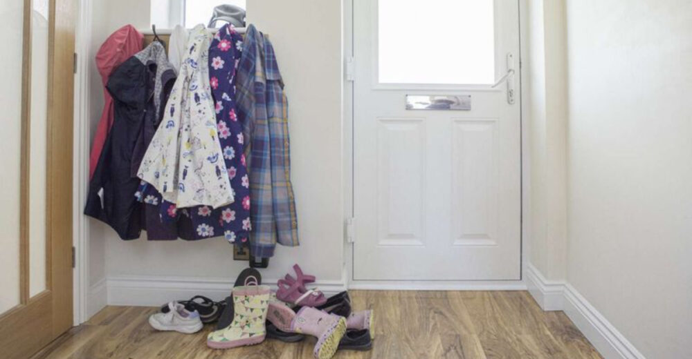 12 Things To Never Put In An Entryway According To Interior Designers Plus 7 Giant Nos - Decor Hint