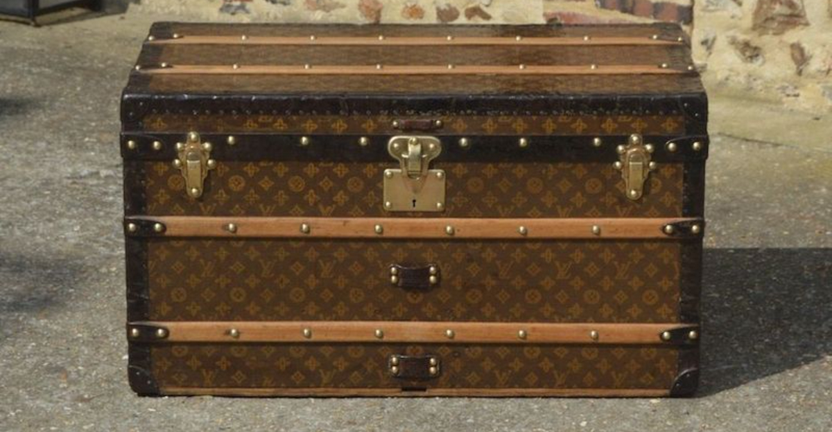 13 Antique Home Decor Finds From The 1900s That Sell Big In Rancho Cucamonga And 2 That Dont - Decor Hint