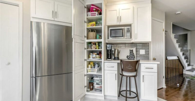 13 Kitchen Eyesores That Instantly Repel Buyers In Florida, Say Designers
