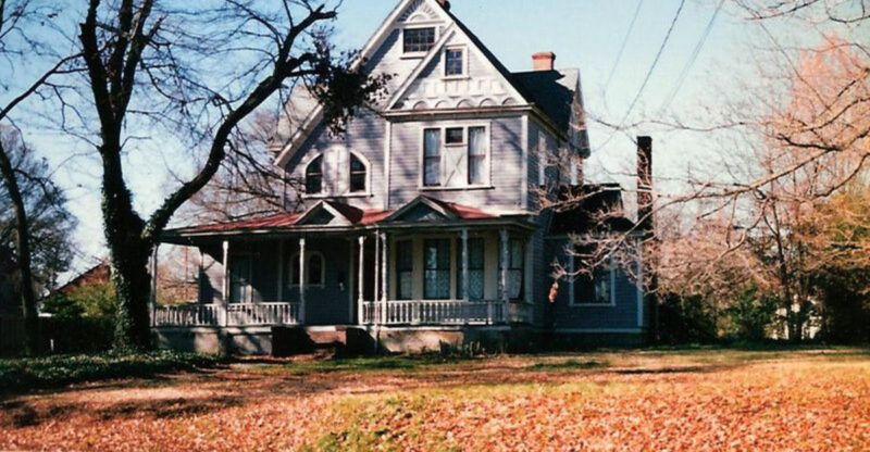 13 Timeless Exterior Designs Inspired By Durham's Historic Neighborhoods - Decor Hint 13 Timeless Exterior Designs Inspired By Durham’s Historic Neighborhoods