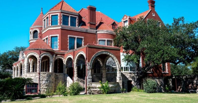 16 Secluded Texas Mansions Stretch Out In The Lone Star State