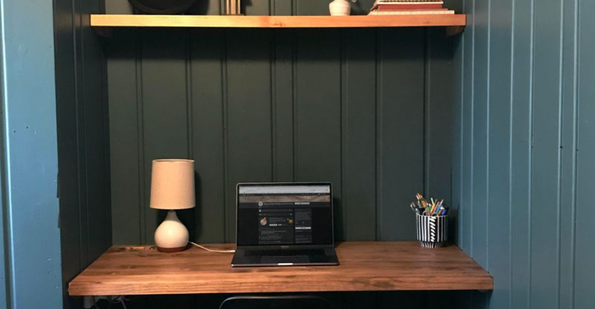 16 Tiny Room Layouts That Just Work - Decor Hint 16 Tiny Room Layouts That Just Work - Decor Hint