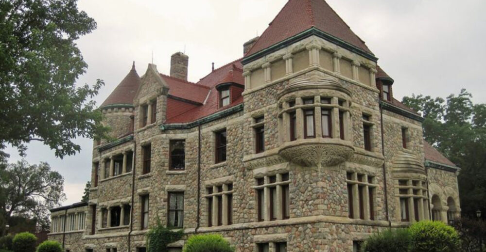 21 Historic Mansions In Indiana That Preserve Their Classic Appeal - Decor Hint