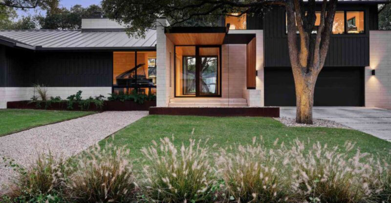 21 Things That Make Your Front Yard Look Empty, According To Designers And Gardeners