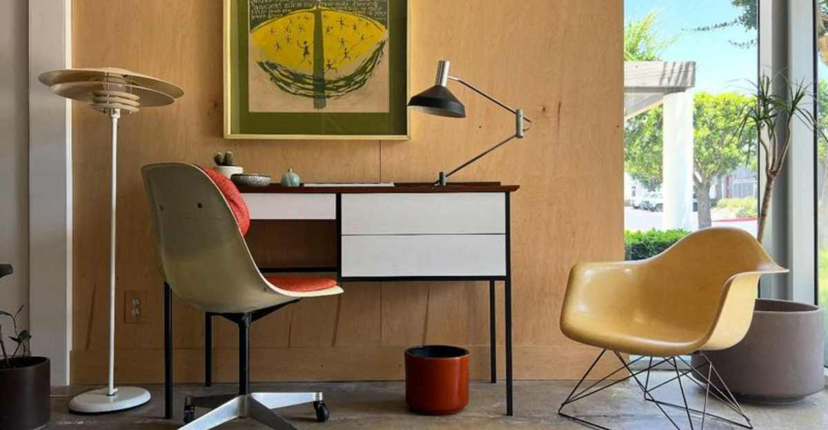 22 Ways To Use Antiques In Your Home Without It Looking Like A Museum - Decor Hint 22 Ways To Use Antiques In Your Home Without It Looking Like A Museum - Decor Hint