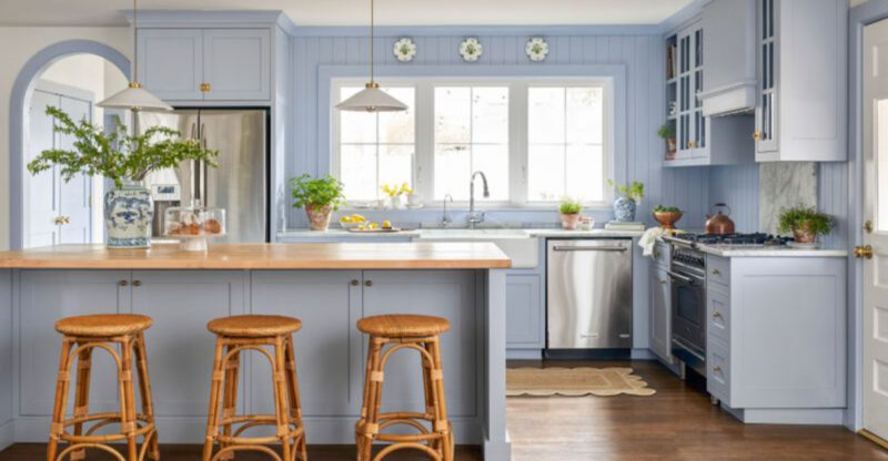5 Kitchen Colors To Try In Cape Coral Homes + 4 More Gorgeous Picks That Still Feel Fresh