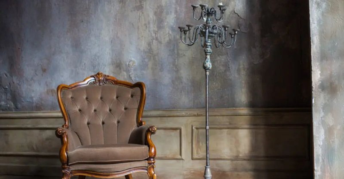 5 Living Room Items In Jackson Homes That Have Lost Their Value 5 That Never Had It - Decor Hint