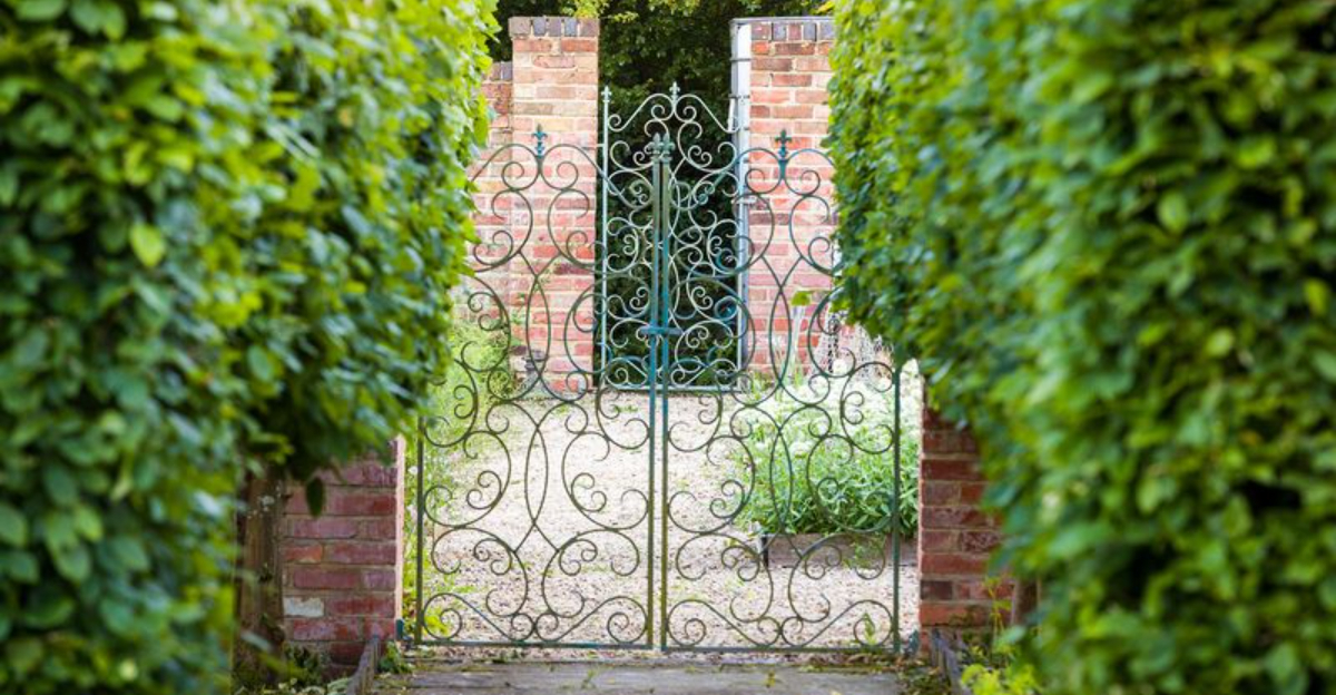 6 Antique Pieces Likely to Lose Value in 2025 And 7 That Will Go Up Instead - Decor Hint