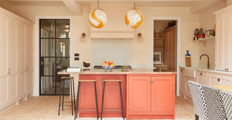 6 Kitchen Colors Designers Say You Should Try In Oceanside Homes + 7 More Perfect For Coastal Style
