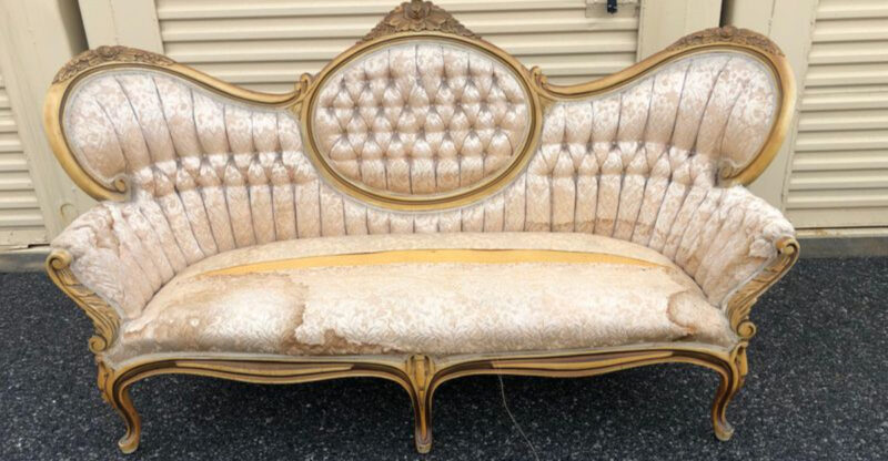 7 Antiques Georgia Experts Say Are Worthless - And 7 They'd Never Touch - Decor Hint 7 Antiques Georgia Experts Say Are Worthless – And 7 They’d Never Touch