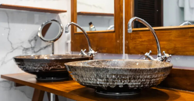 7 Dated Home Features That Still Miss The Mark, And 4 More That Designers Avoid