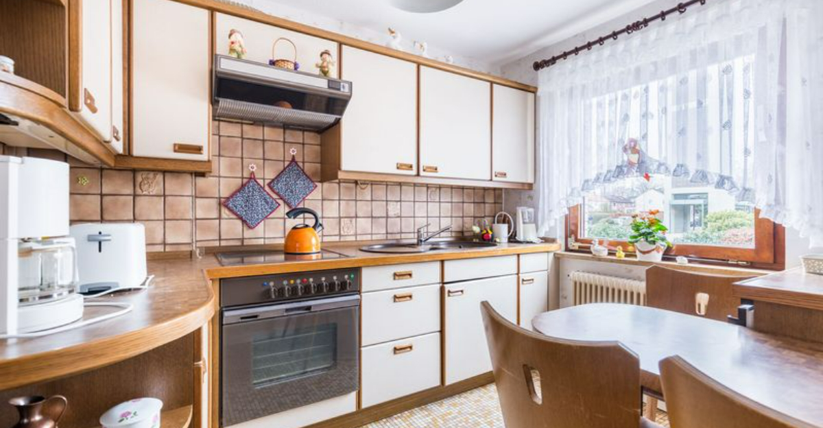 8 Kitchen "Icks" That Instantly Turn Off Homebuyers, According To Real Estate Pros - Decor Hint 8 Kitchen 22Icks22 That Instantly Turn Off Homebuyers According To Real Estate Pros - Decor Hint