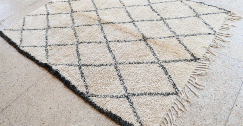 8 Rug Styles That Are Everywhere Right Now, According To Designers