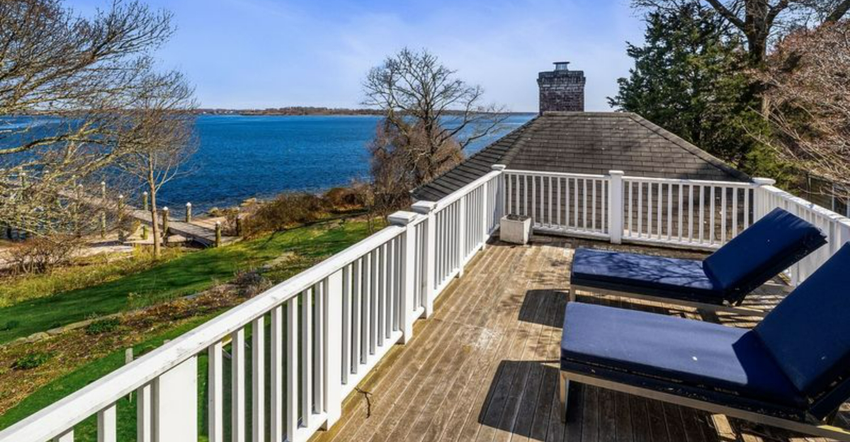 8 Stylish And Welcoming Outdoor Spaces From Rhode Island Homes - Decor Hint 8 Stylish And Welcoming Outdoor Spaces From Rhode Island Homes - Decor Hint