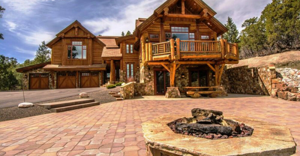 9 Mountain Inspired Front Yard Designs From Colorado Chalets - Decor Hint