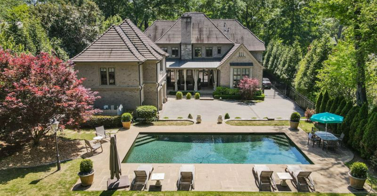 Atlanta's Favorite Outdoor Designs: 10 Spaces You'll Love To See - Decor Hint Atlantas Favorite Outdoor Designs 10 Spaces Youll Love To See - Decor Hint